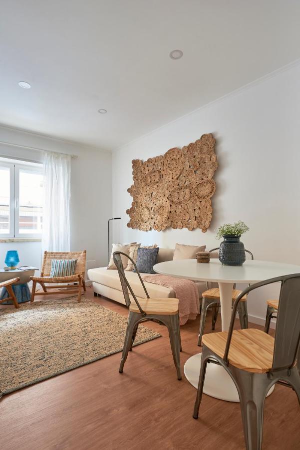 Belém Light Filled Apt With Patio, By TimeCooler Lisbona Esterno foto